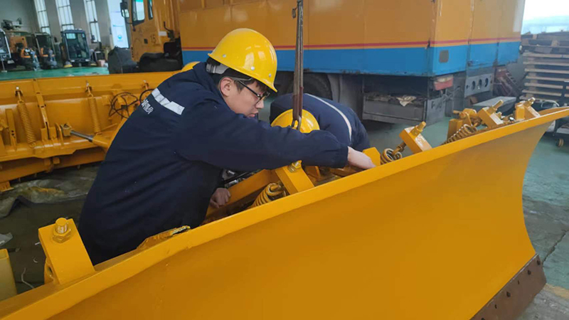 维修保养服务环卫车